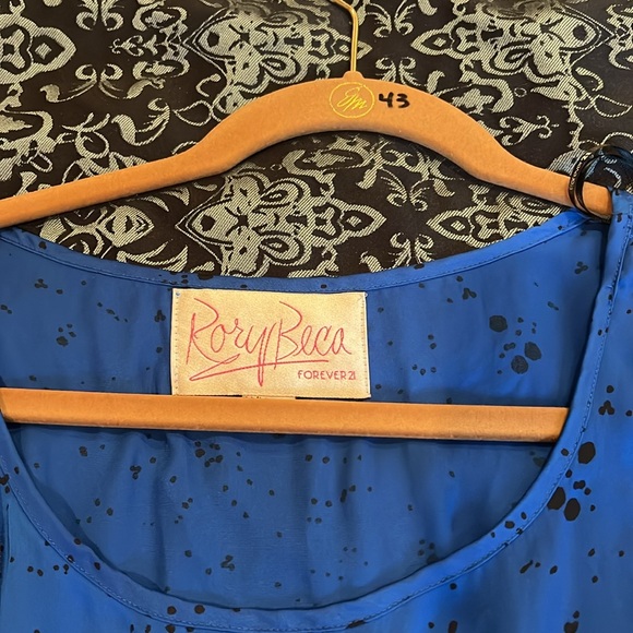 Forever 21 women’s dress, size medium - Picture 7 of 7